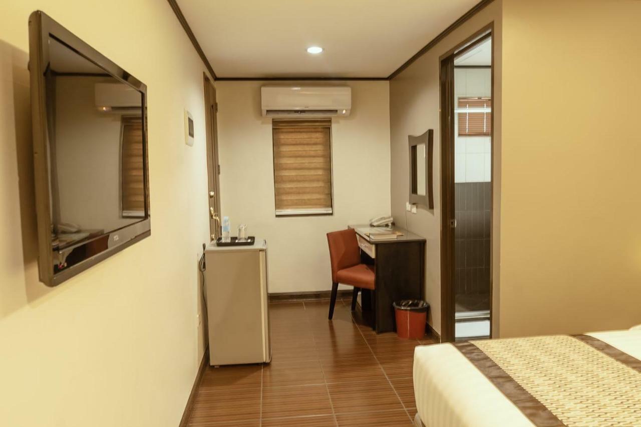 Casa Bocobo Hotel Manila Luaran gambar